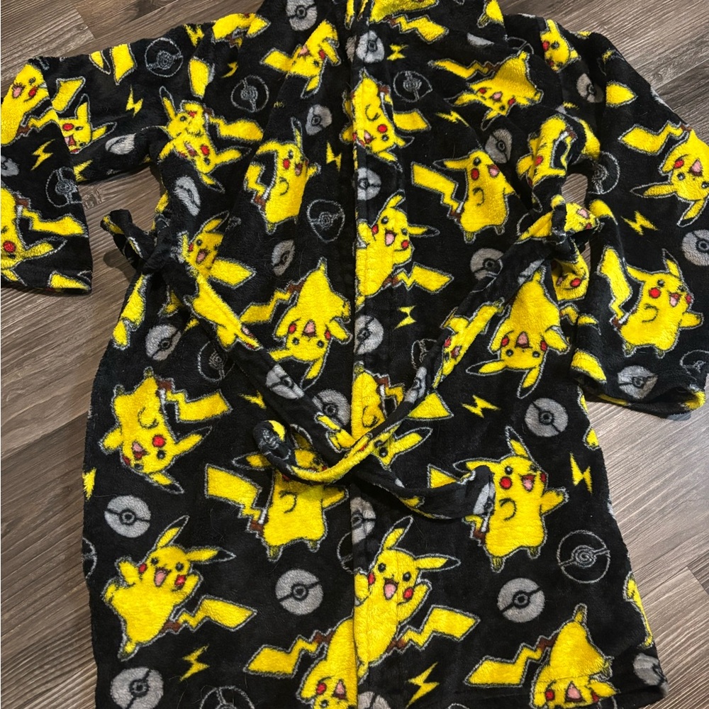 Pokemon Black and Yellow Kids Pajama Robe size Medium